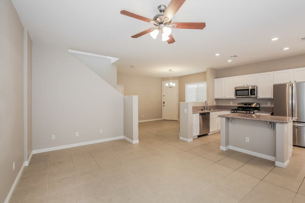 6441 Butterfly Sky St - Photo 5 of 17