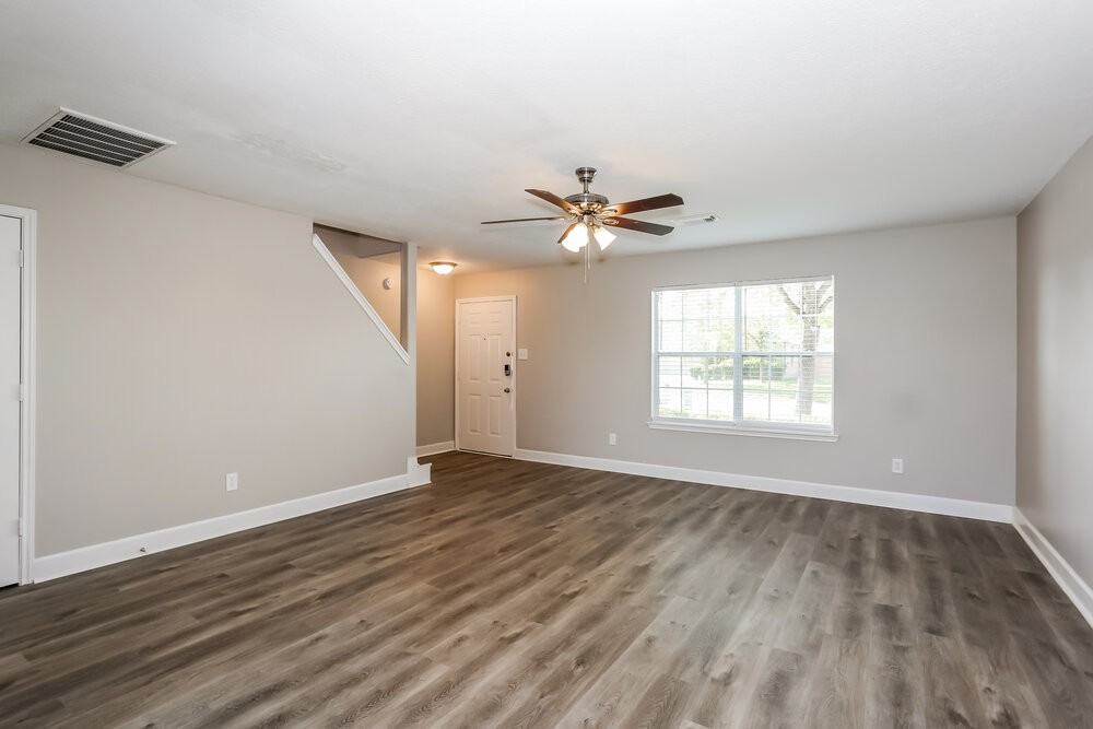 5415 Espuela Ln - Photo 4 of 17