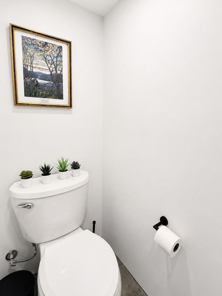 102 Gladstone Ave #1531109P - Photo 3 of 16
