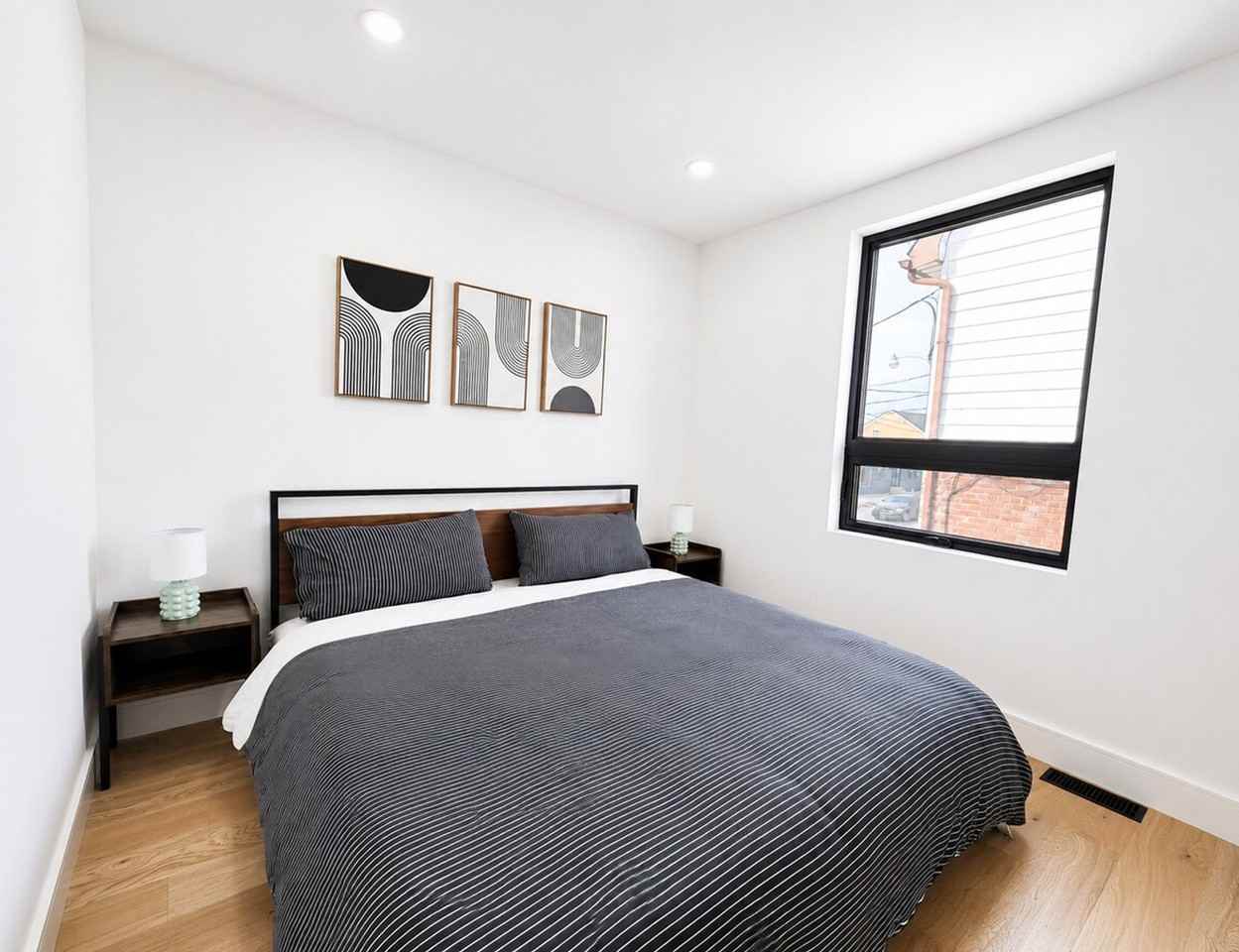 102 Gladstone Ave #1531109P - Photo 6 of 16