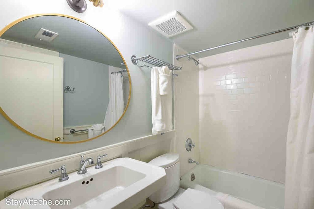 2114 Bancroft Pl Nw #1499792P - Photo 4 of 21