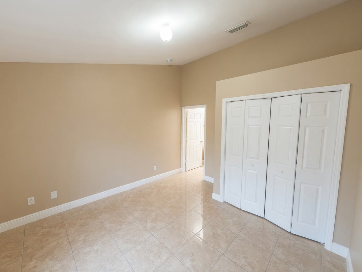 313 Melissa Ave Apt A #0 - Photo 5 of 15