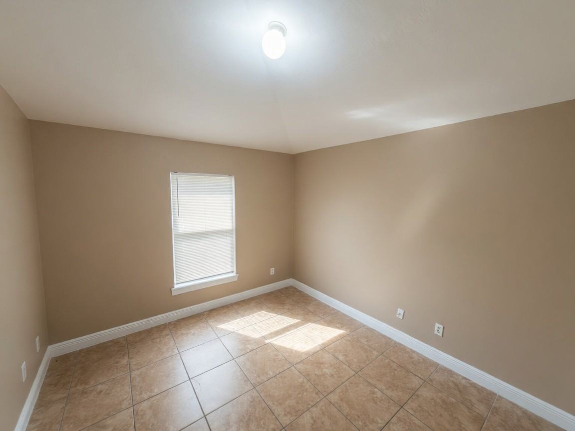 313 Melissa Ave Apt A #0 - Photo 6 of 15