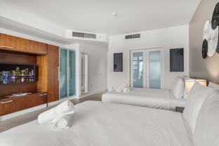 1052 Ocean Dr - Photo 1 of 1