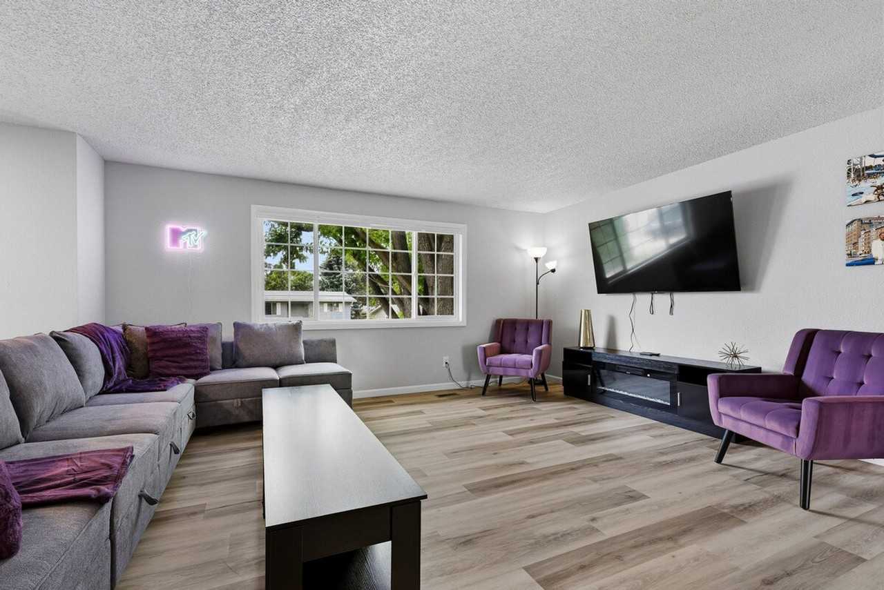 9522 W Linstock St #1571121P - Photo 4 of 46