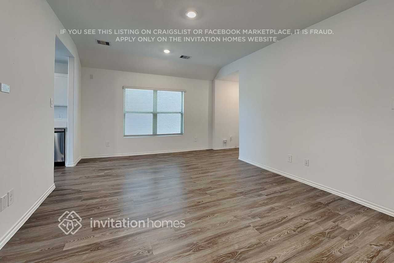 18907 Jasper Ridge Dr - Photo 3 of 18