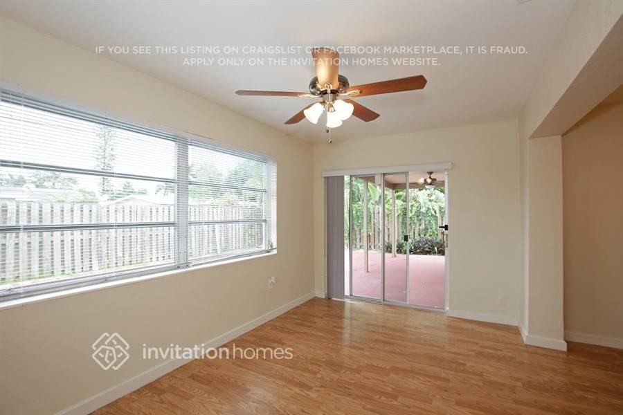 8407 Nw 26th St - Photo 4 of 17