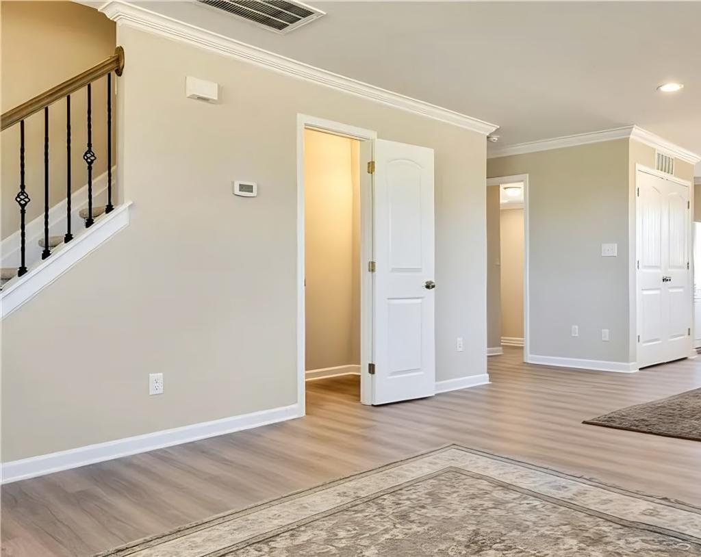3907 Straw Hat Rd - Photo 4 of 10