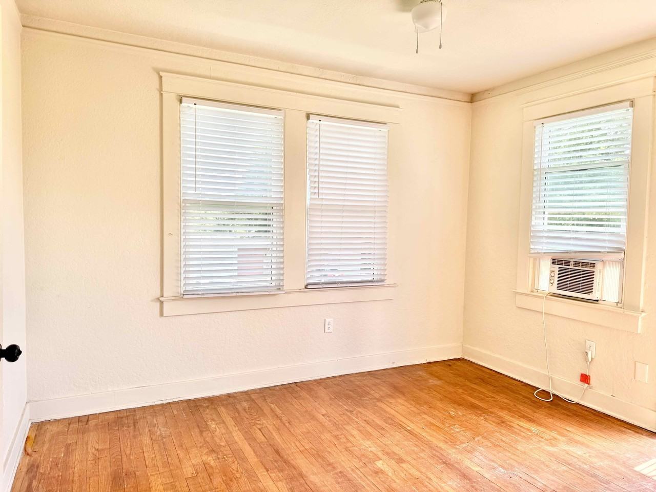 1014 S 18th St #2 - Photo 6 of 10