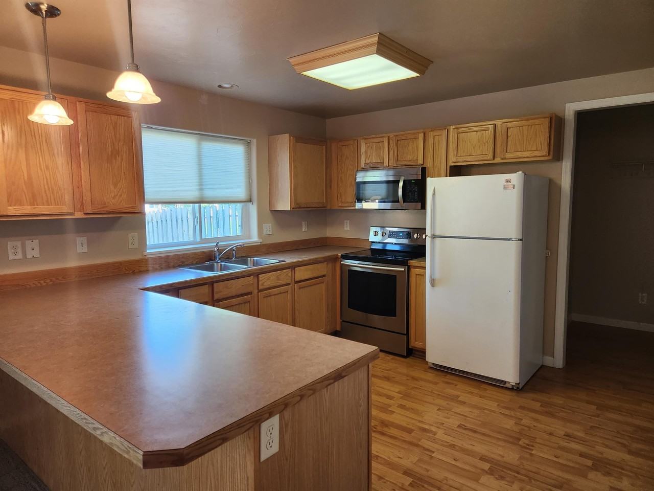 1005 Cardinal Dr #A - Photo 7 of 24