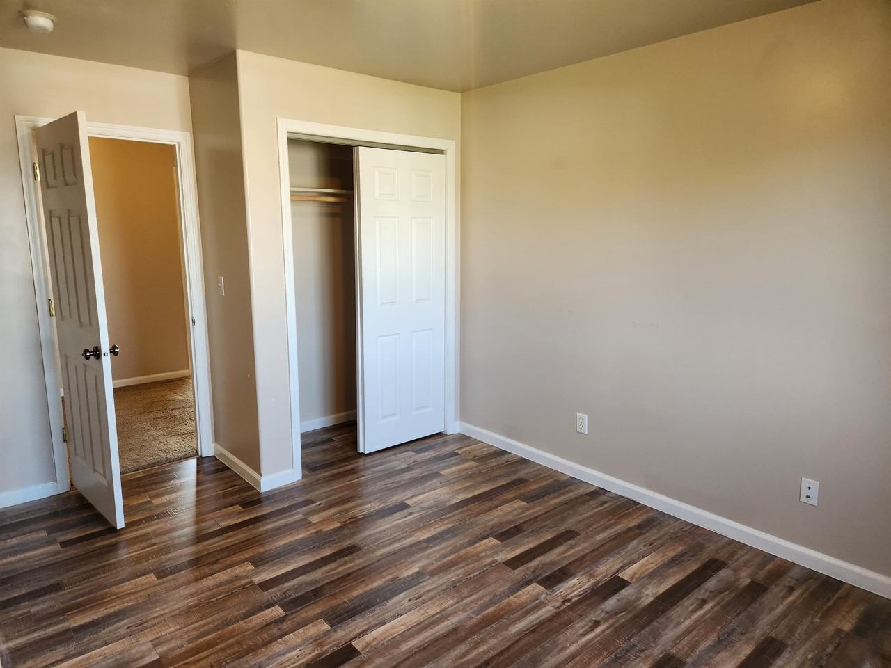 1005 Cardinal Dr #A - Photo 4 of 24