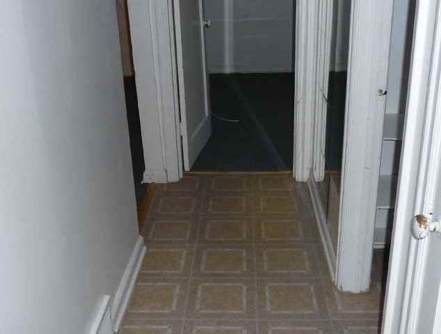 711 1/2 Howard Ave #2 - Photo 7 of 7