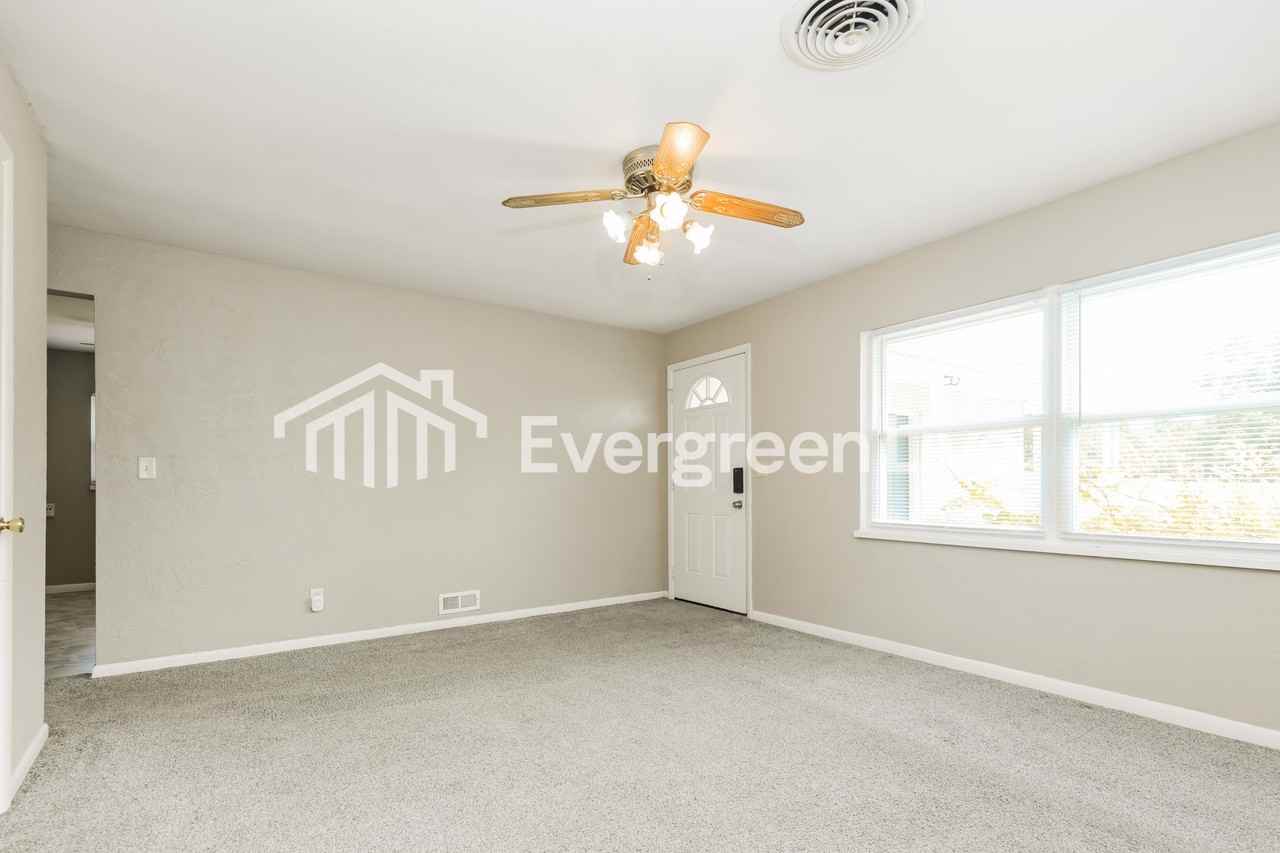 3817 E 5th St - Photo 4 of 15