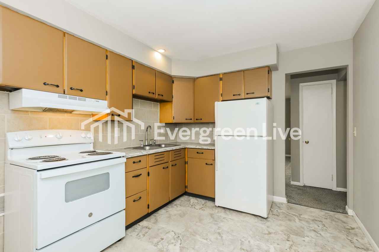3817 E 5th St - Photo 7 of 15