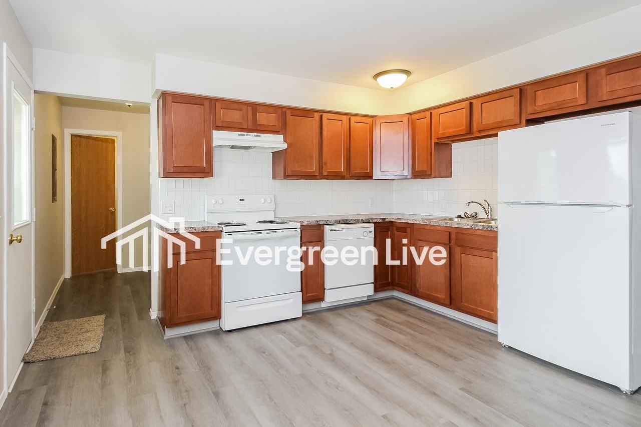 2047 Keen Ave - Photo 6 of 15