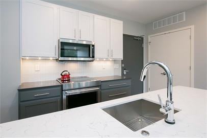 1300 Melrose Ave #208 - Photo 4 of 14