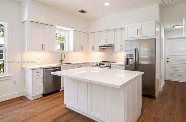 117 Florida Ave - Photo 3 of 13