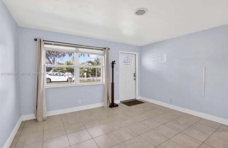 4998 Sw 92nd Ter - Photo 6 of 13