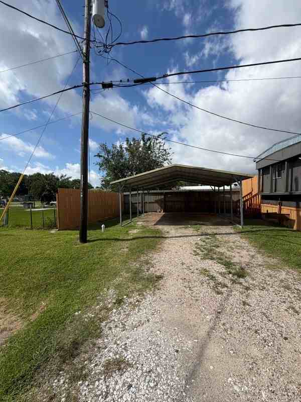 403 Avenue E - Photo 2 of 17