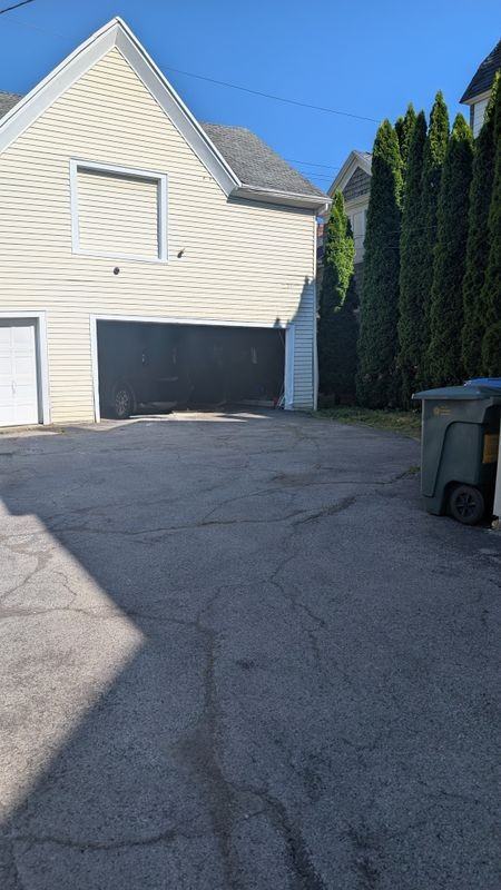28 Vick Park B - Photo 2 of 16
