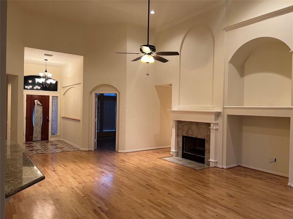 17707 Cypress Laurel St - Photo 5 of 7