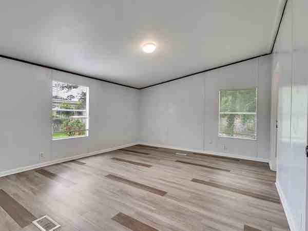 25779 Almarie Dr - Photo 4 of 12