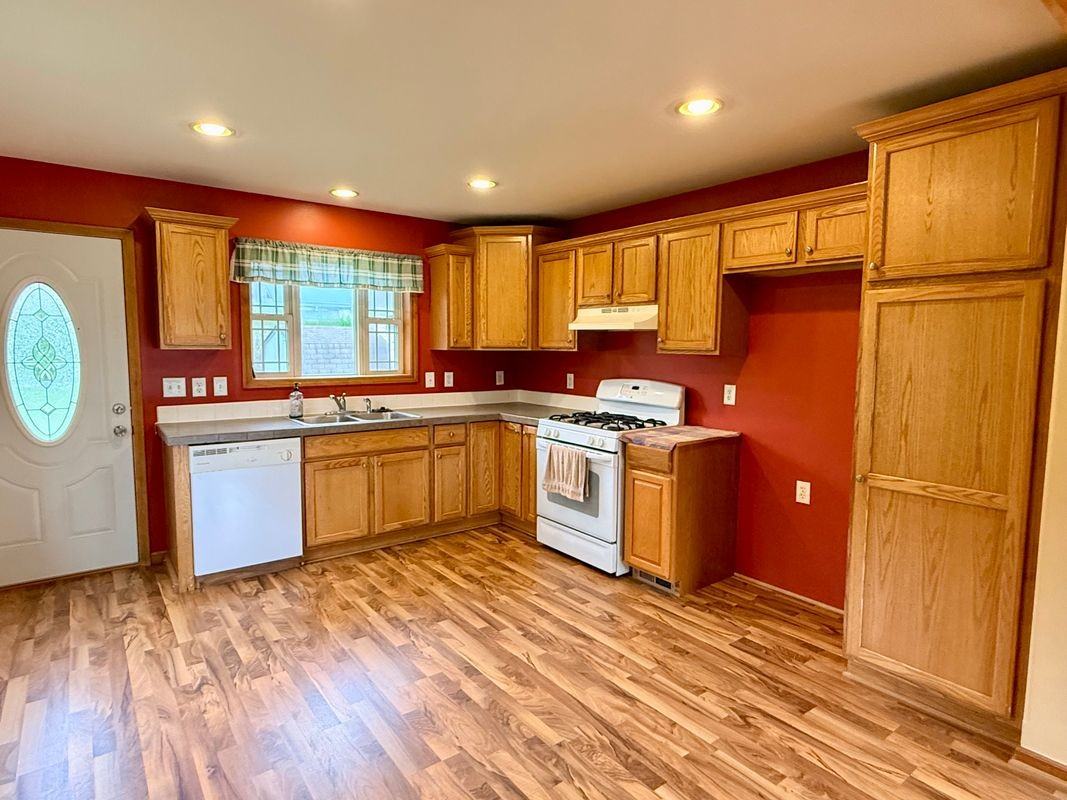 6378 11th St - Photo 5 of 12