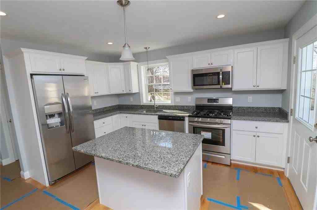 129 Mill St ##1 - Photo 5 of 23