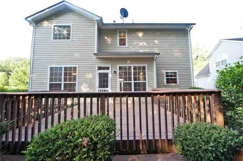 1170 Rhyne Chase Se - Photo 2 of 30