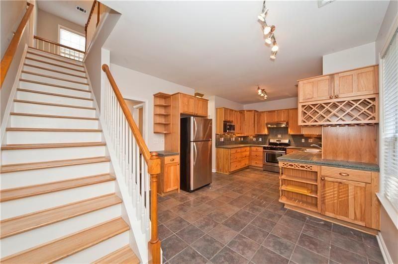 1170 Rhyne Chase Se - Photo 3 of 30