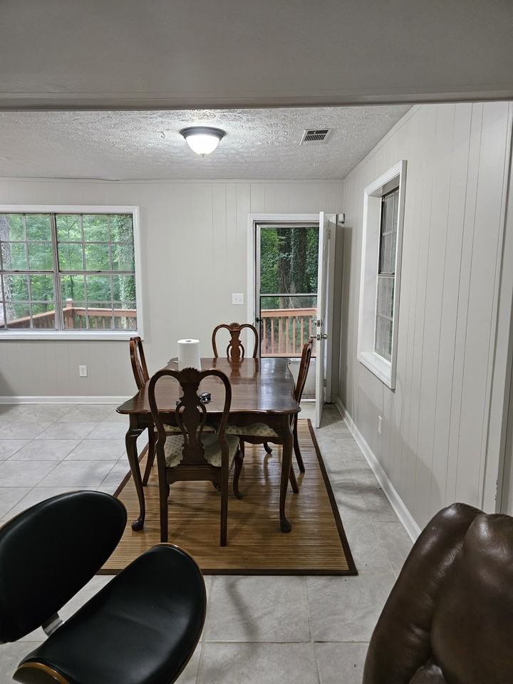 3405 Greypointe Cv - Photo 3 of 15