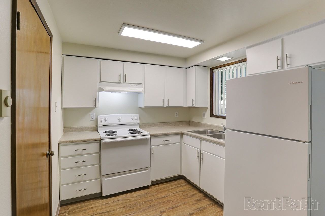 Arrowsmith Apartments - Photo 7 of 50