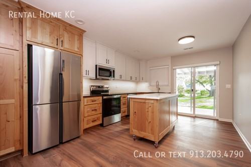 7620 Robinson St - Photo 5 of 21
