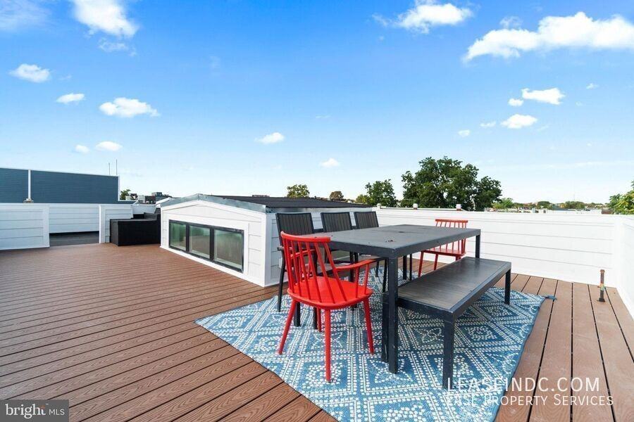 3524 Park Pl Nw #2 - Photo 2 of 27