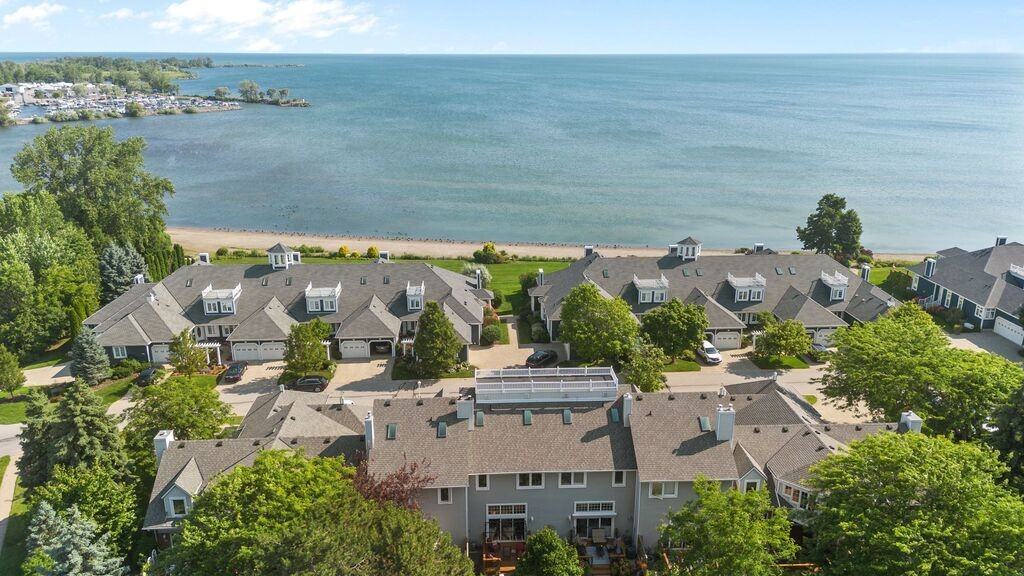 15 Lakeside Drive - #41 - Photo 2 of 27