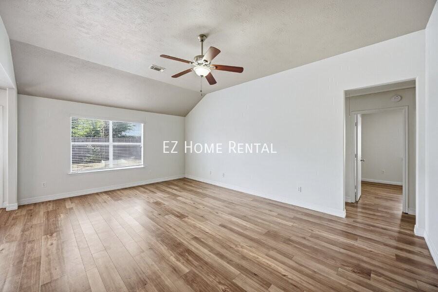 2619 Dylans Crossing Dr - Photo 2 of 21