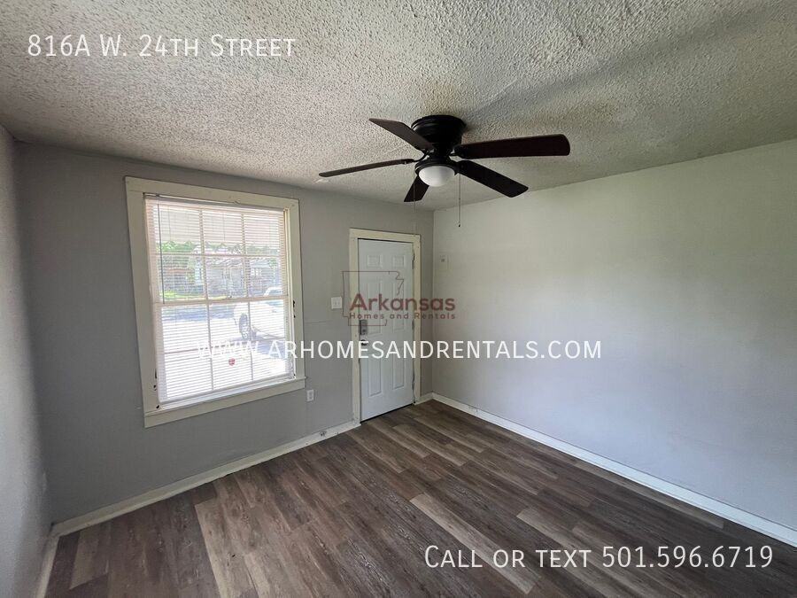 816 W 24th St Apt A - Photo 3 of 9