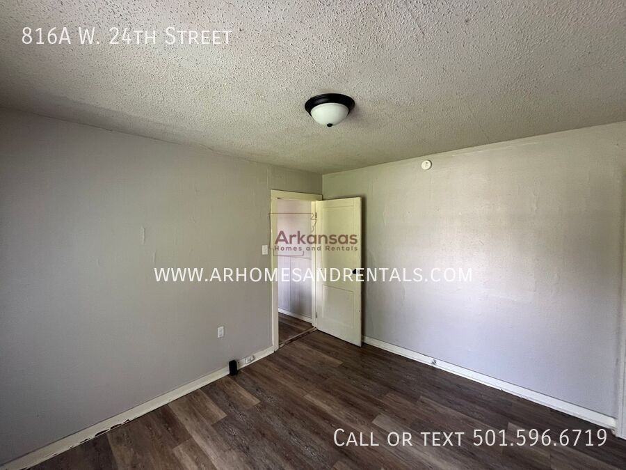816 W 24th St Apt A - Photo 7 of 9