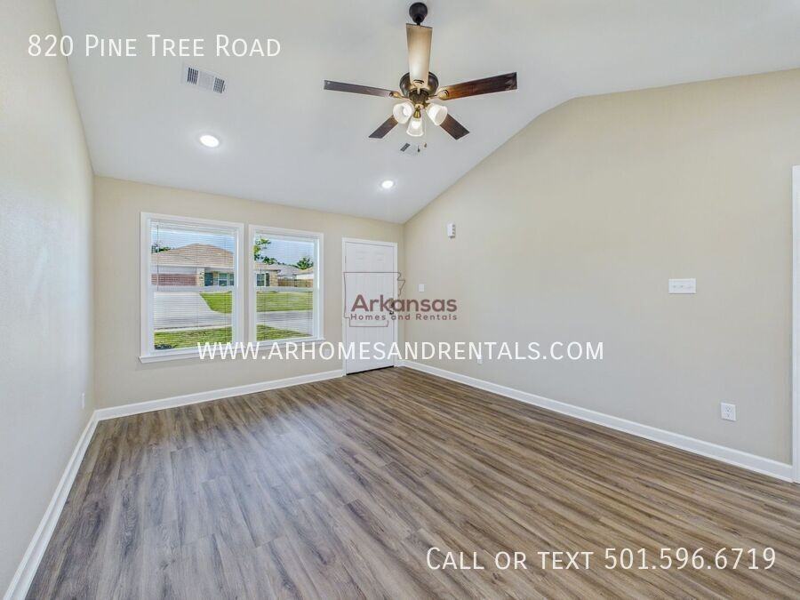 820 Pine Tree Rd - Photo 2 of 17