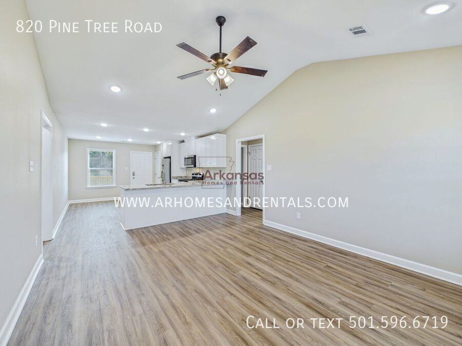 820 Pine Tree Rd - Photo 3 of 17