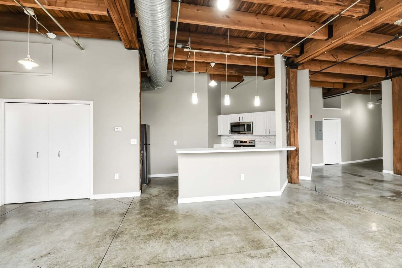 SoHo Lofts - Photo 5 of 30