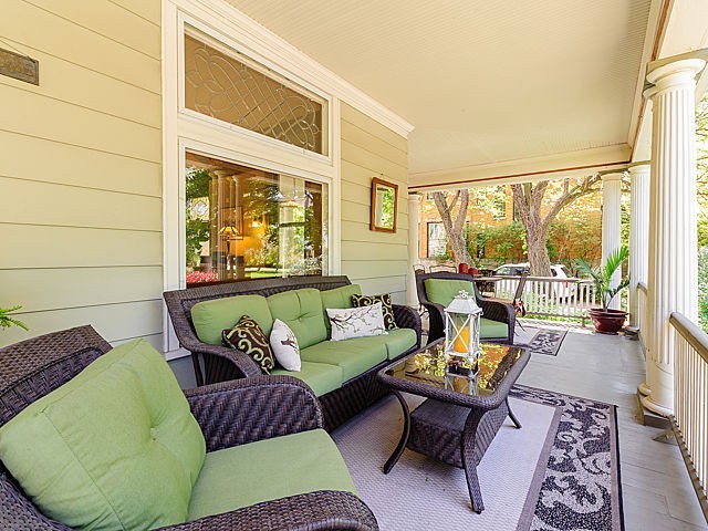 103 7th Ave - Photo 2 of 25