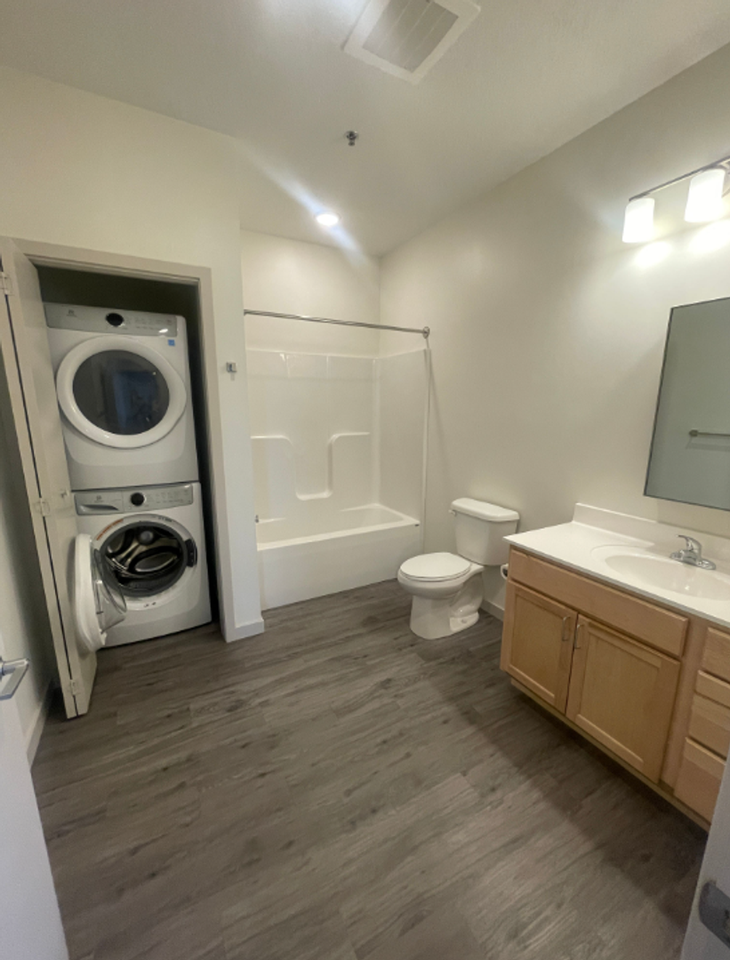 101 Main St S - Photo 2 of 4