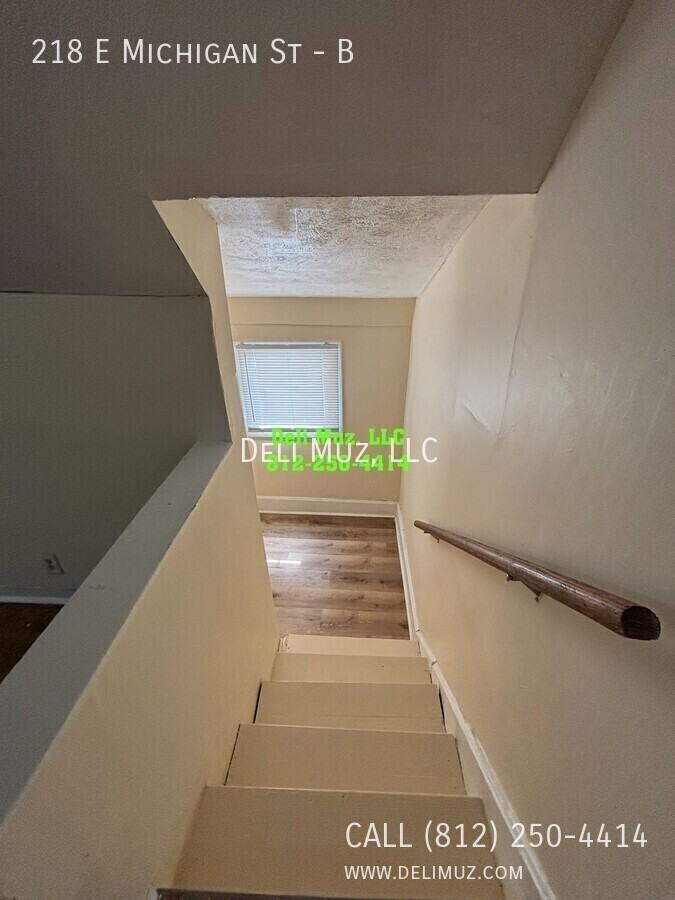 218 E Michigan St #B - Photo 4 of 23