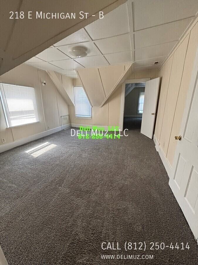 218 E Michigan St #B - Photo 7 of 23