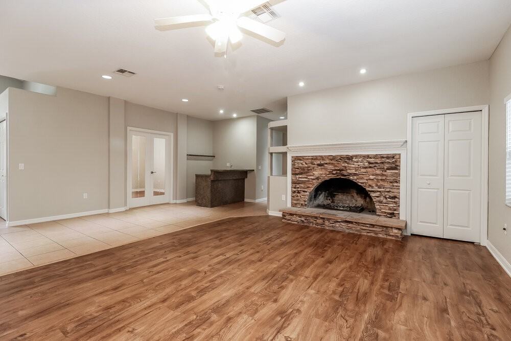 11075 Marvelwood Rd - Photo 3 of 15