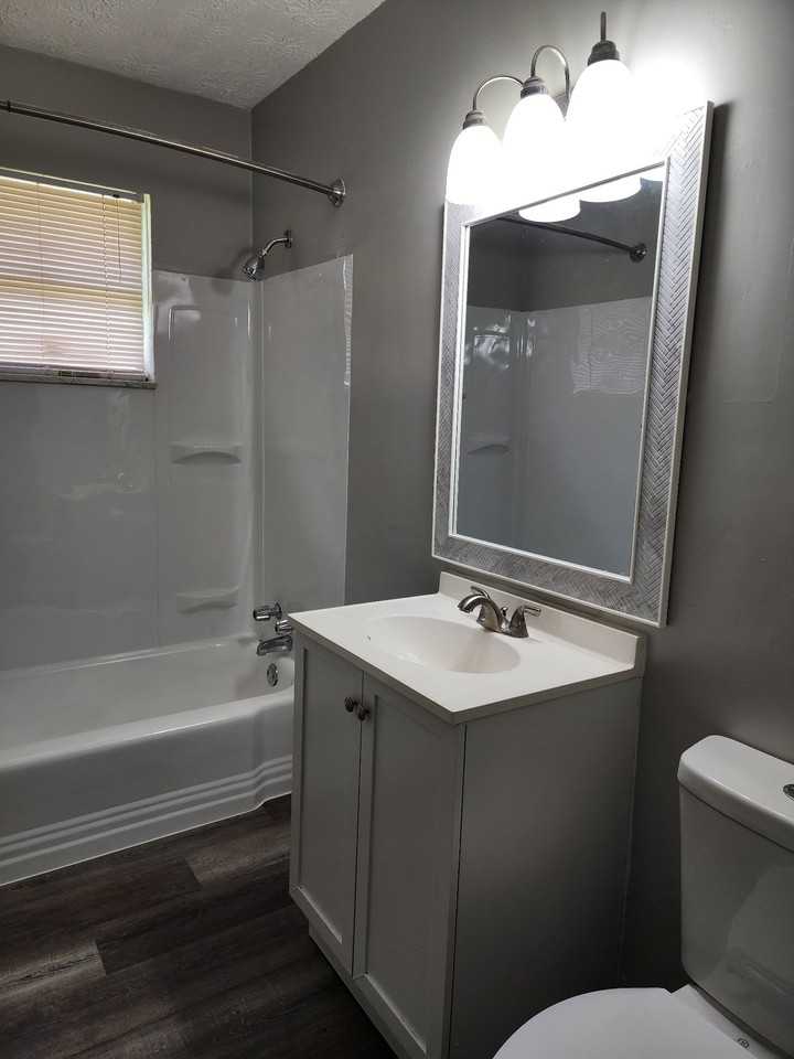 3120 Grasmere Ave - Photo 2 of 6