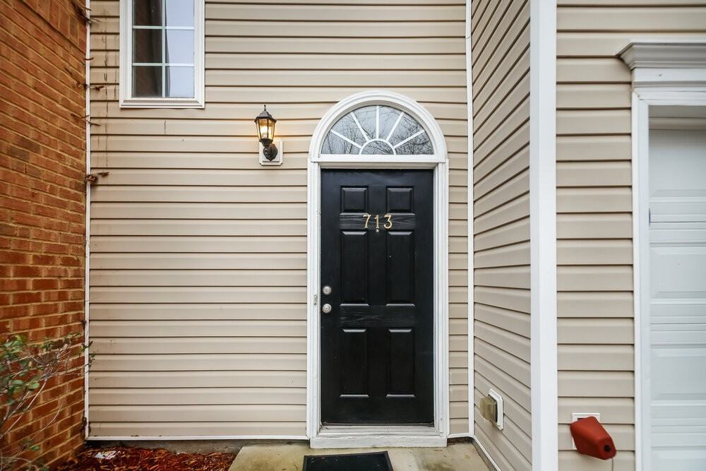 713 Celeste Ln Sw - Photo 3 of 25