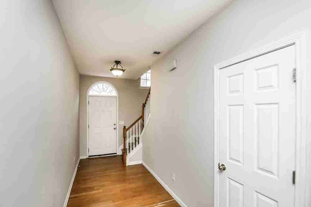 713 Celeste Ln Sw - Photo 5 of 25