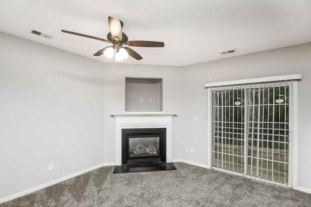 713 Celeste Ln Sw - Photo 6 of 25